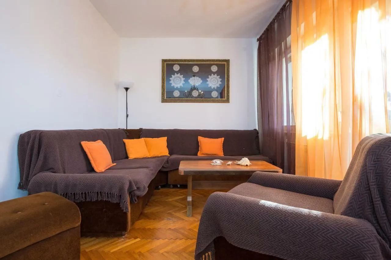 Neda Apartment Punat